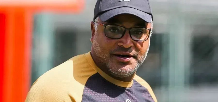 Após Críticas, Roger Machado Fala Sobre Comunicação com a Torcida do São Paulo