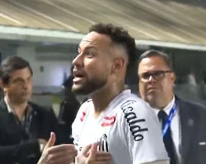 Neymar se pronuncia após discussão com torcedor: ‘Podem falar o que for’