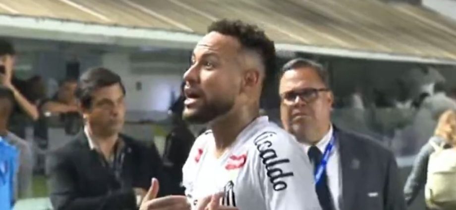 Neymar se pronuncia após discussão com torcedor: ‘Podem falar o que for’