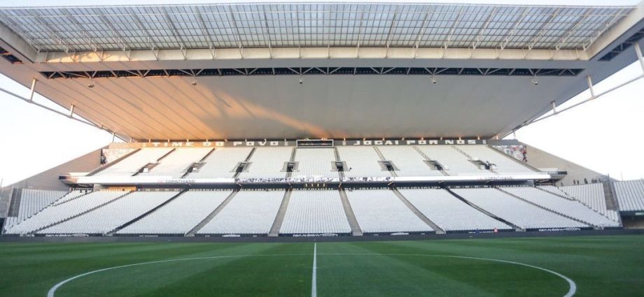 Corinthians e Palmeiras se enfrentam neste domingo pelo Brasileirão