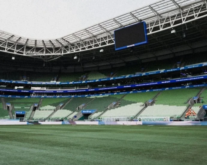Palmeiras e Athletico-PR se enfrentam no Brasileirão: horário e onde assistir