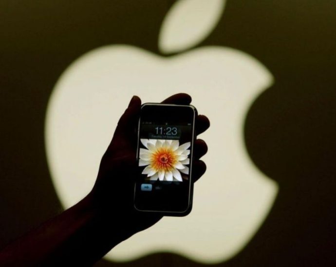 A Revolução do iPhone: Ousadia da Apple que Mudou o Mercado de Celulares