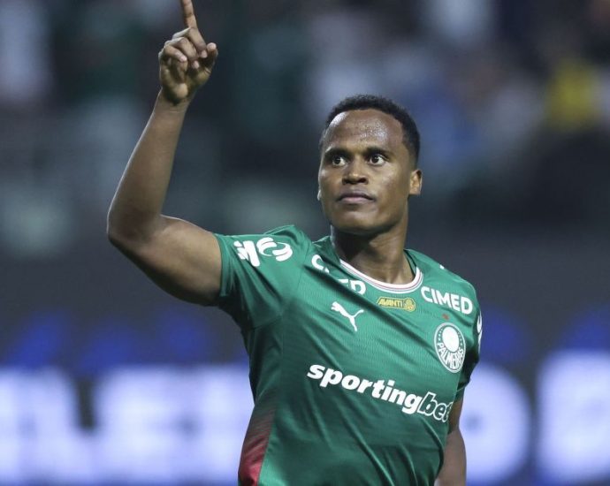 Jhon Arias marca golaço e Palmeiras vence o Bahia no Campeonato Brasileiro