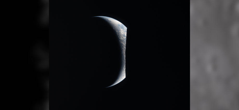 Cápsula Orion da Missão Artemis II Retorna à Influência Gravitacional da Terra