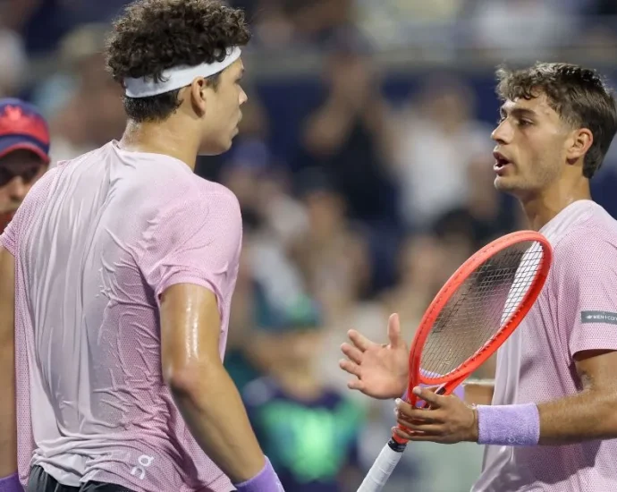 Flavio Cobolli e Ben Shelton se enfrentam na final do ATP 500 de Munique