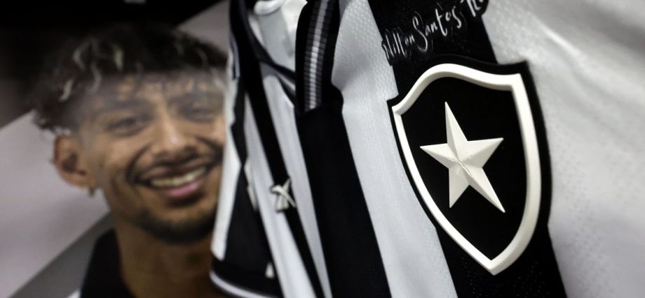 Botafogo processa Lyon por dívida superior a R$ 745 milhões
