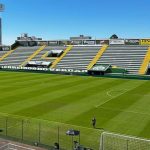 Chapecoense busca recuperação contra o Vitória em duelo no Brasileiro