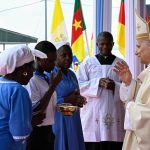Papa Francisco celebra missa em Camarões e destaca a importância da partilha