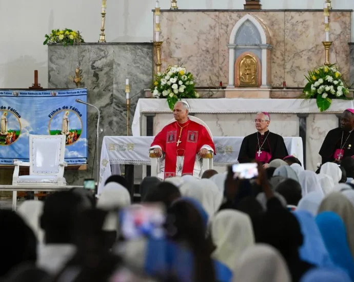 Papa destaca a importância da fidelidade a Cristo e a promoção da paz em Angola