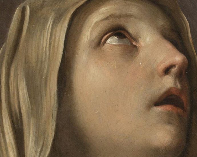 A Tradição do Sábado Santo e o Papel da Mãe na Espera