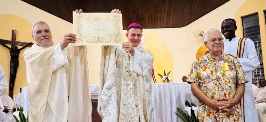 Leigo Missionário Italiano Recebe Medalha do Papa em Moçambique