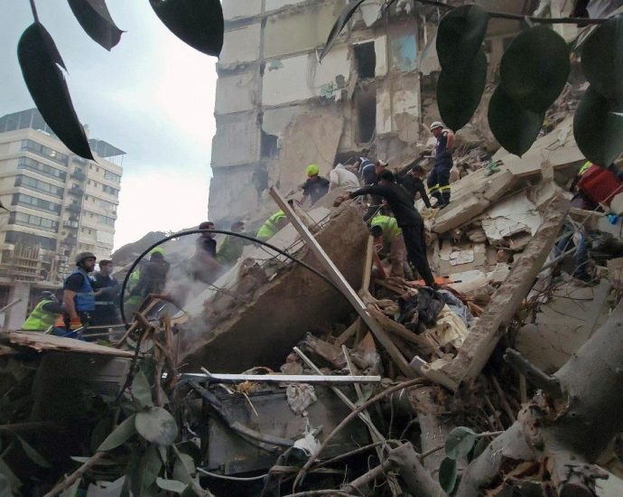 Agravamento da Violência em Beirute: Arcebispo Clama por Paz no Líbano