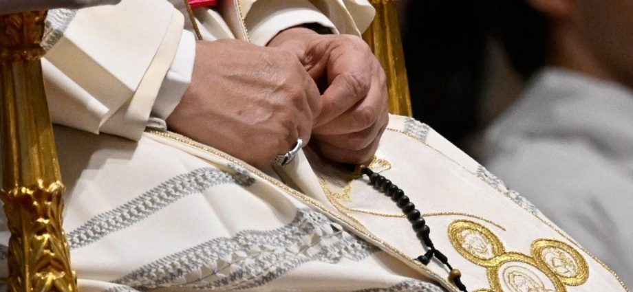 Papa Francisco pede união pela paz em meio à crise global