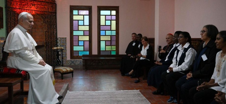 Visita do Papa à Argel: Encontros de Solidariedade e Fraternidade