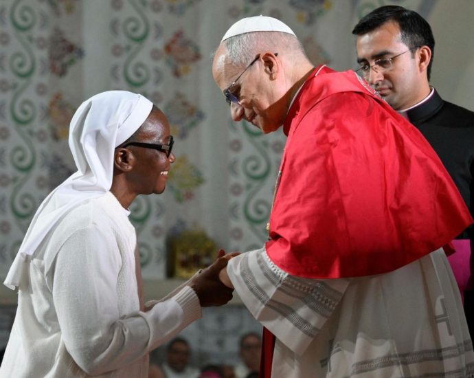 Primeiro dia do Papa Leão XIV na Argélia é marcado por chuva e simbolismo