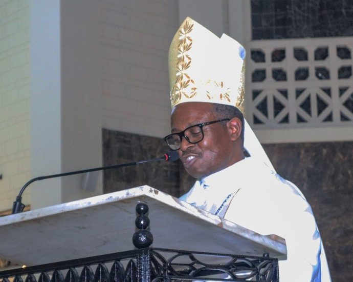 Dom Inácio Saúre defende igualdade de oportunidades para unidade nacional