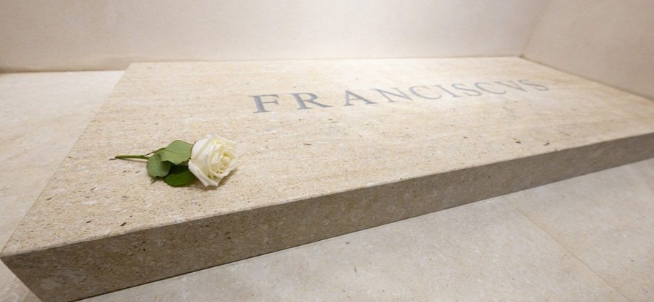 Um Ano Sem Papa Francisco: Legado e Ensinamentos que Perdura