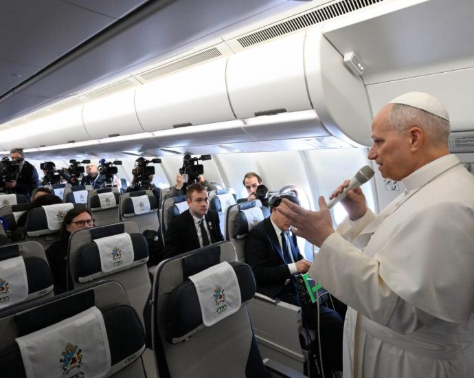 Papa Francisco destaca diálogo inter-religioso em visita à Argélia