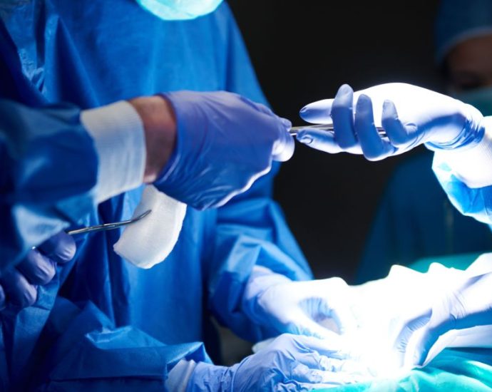 Estudo aponta benefícios do cateterismo em comparação à cirurgia torácica
