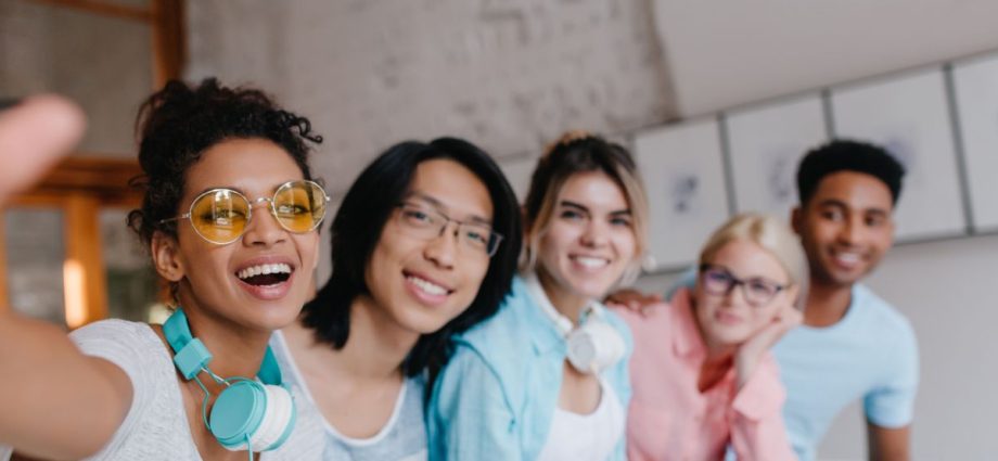 Programa Beem oferece 20 mil vagas para estagiários na rede estadual de SP