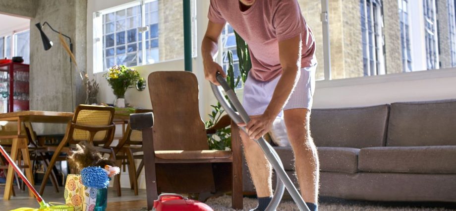 Setor de Trabalho Doméstico Registra Perda de 41 Mil Vagas em 2025, Segundo Ministério