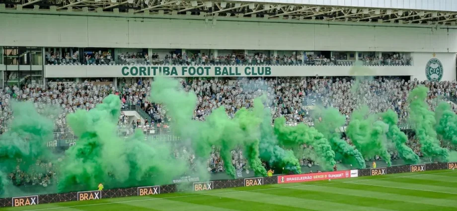 Coritiba e Atlético-MG se enfrentam no Campeonato Brasileiro; veja escalações e onde assistir
