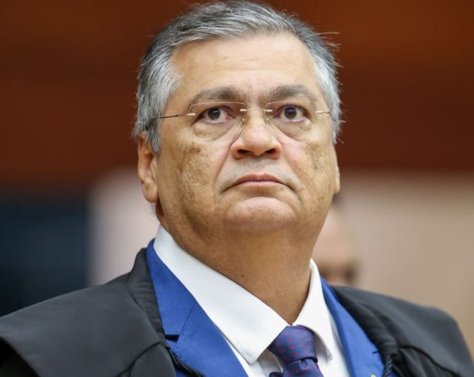 Ministro Flávio Dino critica apontar STF como maior problema nacional