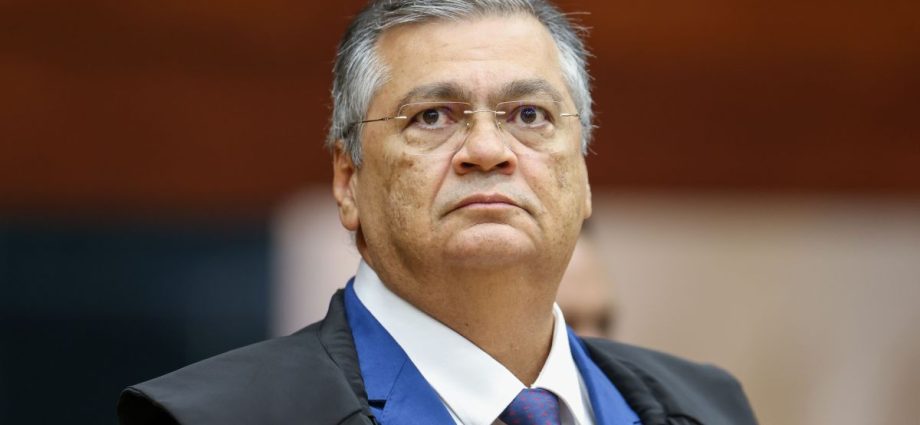 Ministro Flávio Dino critica apontar STF como maior problema nacional