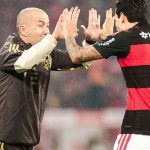 Flamengo enfrenta Bragantino pressionado em partida do Brasileirão