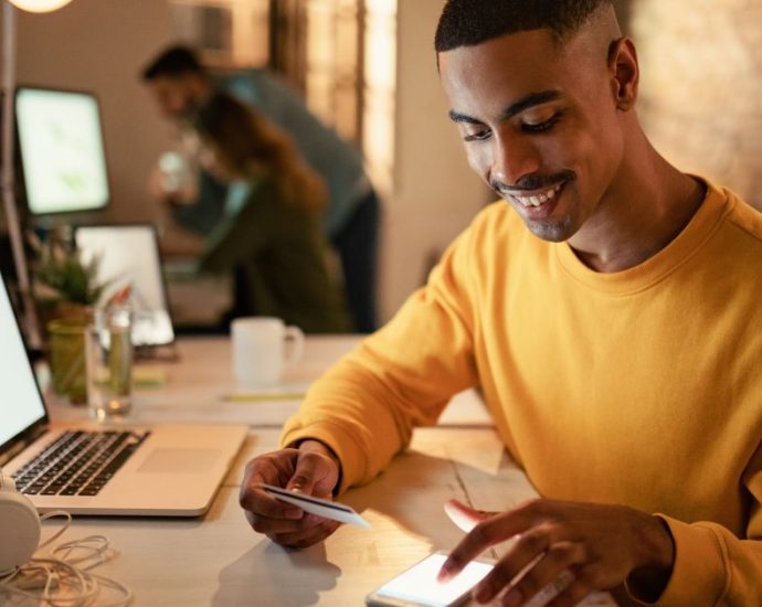 Bancos Digitais Transformam Acesso ao Mercado Financeiro no Brasil