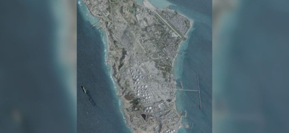 Tensões entre EUA e Irã: Possibilidade de Incursão Terrestre é Analisada por Especialistas