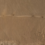 Imagens de satélite revelam crateras em estradas onde EUA realizaram resgate militar no Irã