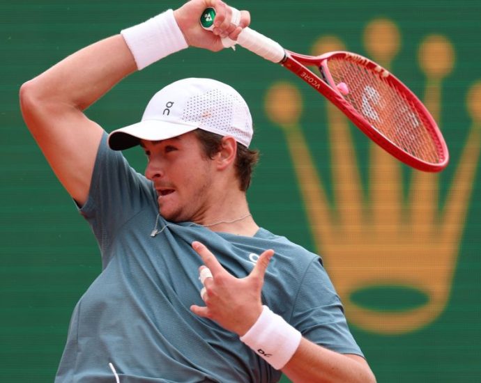 João Fonseca define próximos torneios após eliminação em Monte Carlo