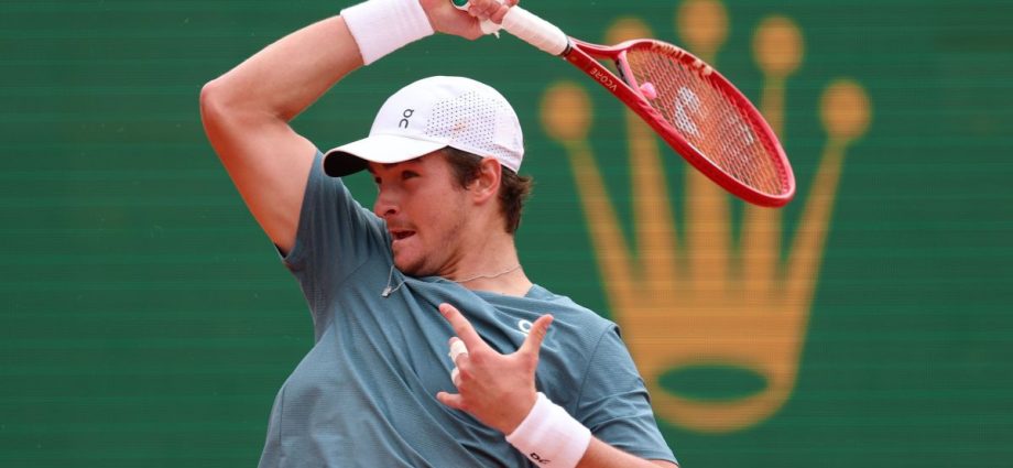 João Fonseca define próximos torneios após eliminação em Monte Carlo