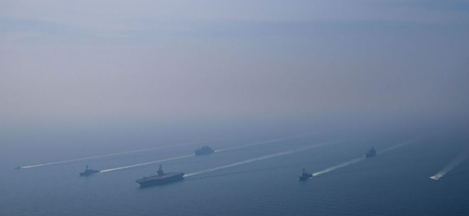 EUA intensificam vigilância de navios ligados ao Irã no Indo-Pacífico