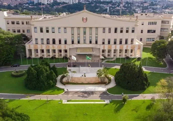 Campanha Publicitária do Governo Federal Gera Tensão em São Paulo