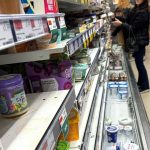 Crescimento do PIB dos EUA desacelera para 0,5% no quarto trimestre