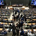 Câmara dos Deputados aprova novas diretrizes para o seguro-defeso dos pescadores