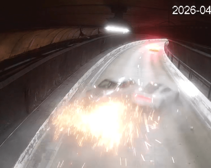 Investigação sobre colisão entre Porsche e Fiat Palio em São Paulo