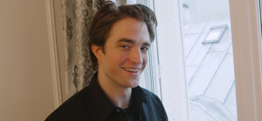 Robert Pattinson reflete sobre sua atuação em ‘Crepúsculo’ e revela carinho pelo filme