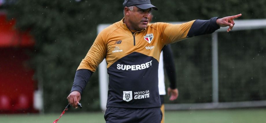 Roger Machado reencontra o Internacional no Beira-Rio