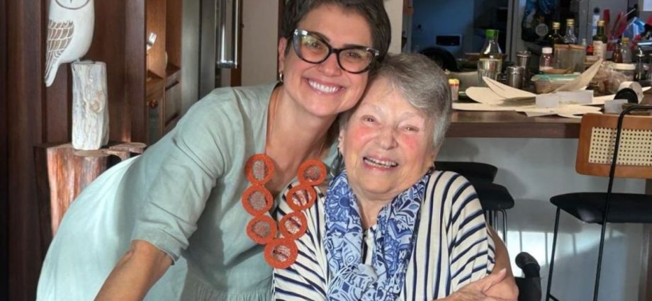 Sandra Annenberg celebra aniversário da mãe com fotos e homenagem emocionada