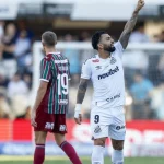 Polêmica marca primeiro gol em Santos x Fluminense: Neymar é alvo de críticas