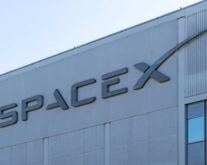 SpaceX Avança na Construção de Fábrica de Chips no Texas