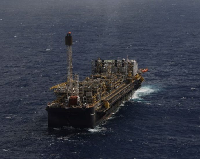 TRF2 Suspende Liminar que Impedia Cobrança de Imposto sobre Exportação de Petróleo