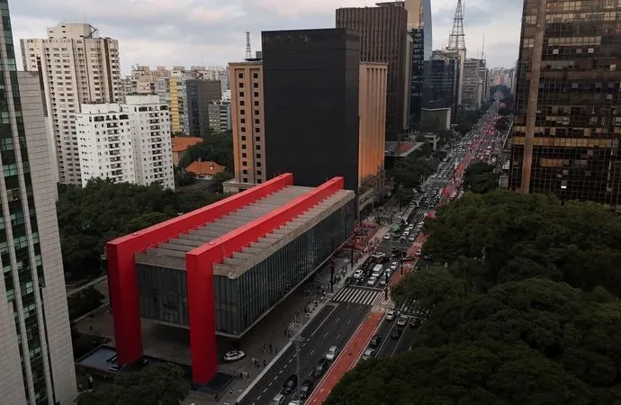 Feriado de Tiradentes em São Paulo: Funcionamento dos Serviços e Comércio