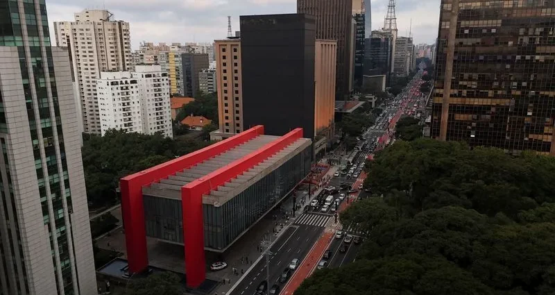 Feriado de Tiradentes em São Paulo: Funcionamento dos Serviços e Comércio