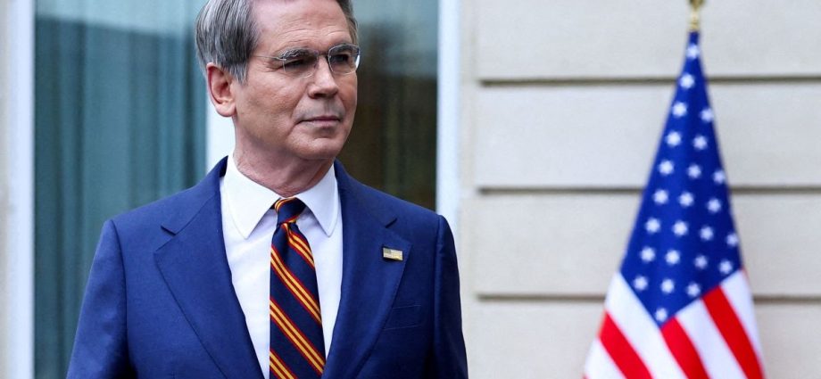 Crescimento Econômico dos EUA Deve Ser Mais Lento Neste Trimestre, Afirma Secretário do Tesouro