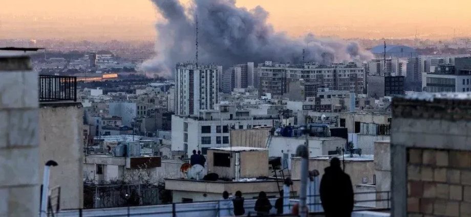 EUA, Irã e mediadores buscam cessar-fogo de 45 dias para pôr fim à guerra