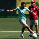 Palmeiras se prepara para o clássico contra o Corinthians com dúvidas na escalação